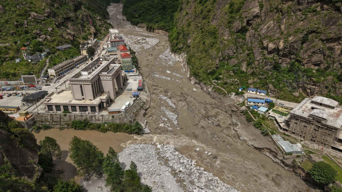 तिब्बतबाट आउने ल्हेन्दे खोलामा फेरि बाढी, कारण खोज्दै नेपाल